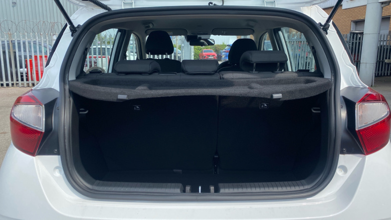 Hyundai i10 1.0 MPi SE Connect 5dr Petrol Hatchback